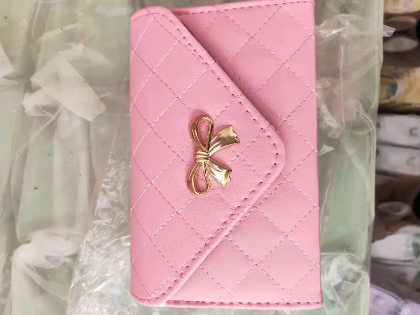 Compact Shoulder Bag for Everyday Use