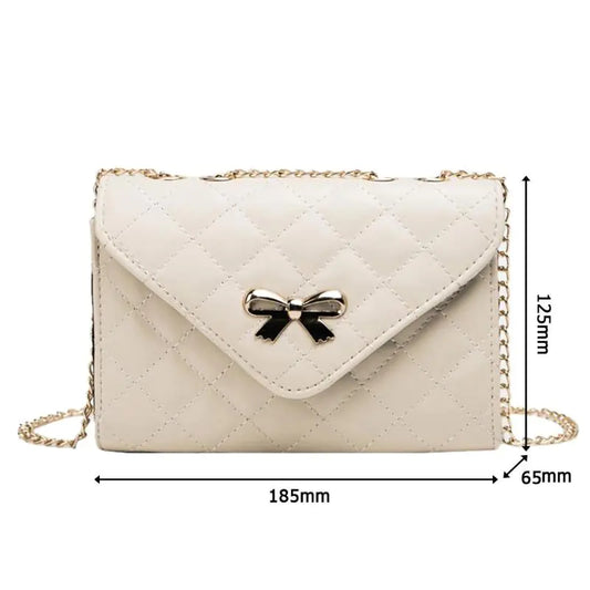 Compact Shoulder Bag for Everyday Use